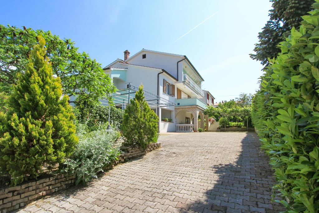 Apartments Silvia Пореч Екстер'єр фото