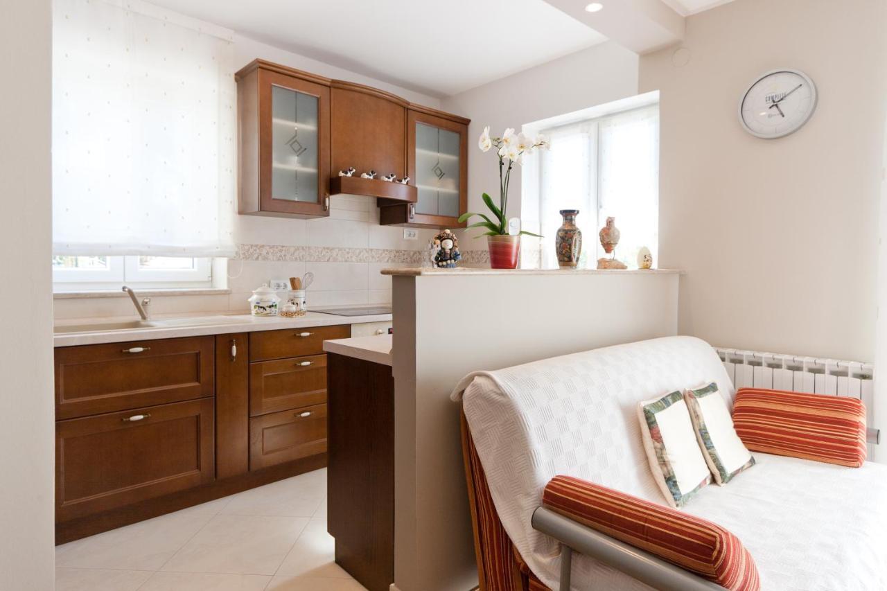 Apartments Silvia Пореч Екстер'єр фото