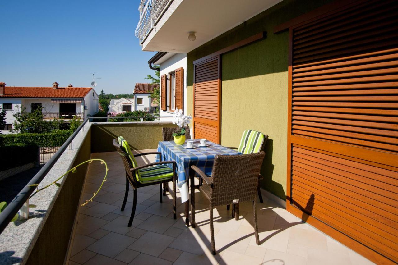 Apartments Silvia Пореч Екстер'єр фото