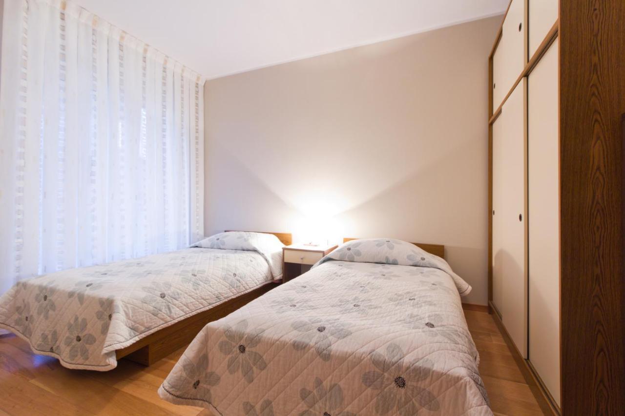 Apartments Silvia Пореч Екстер'єр фото